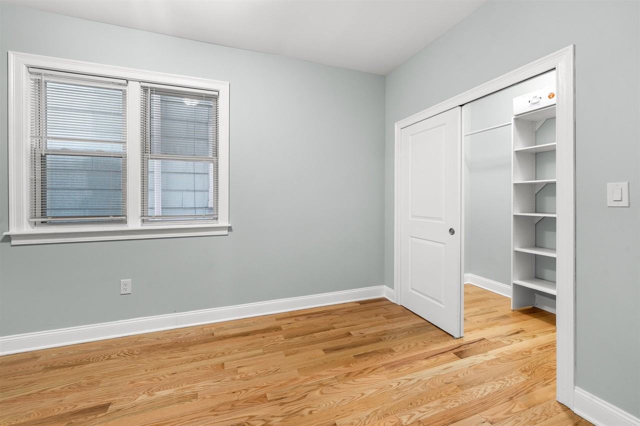 71 W 54th St #2 - Photo 7 of 12