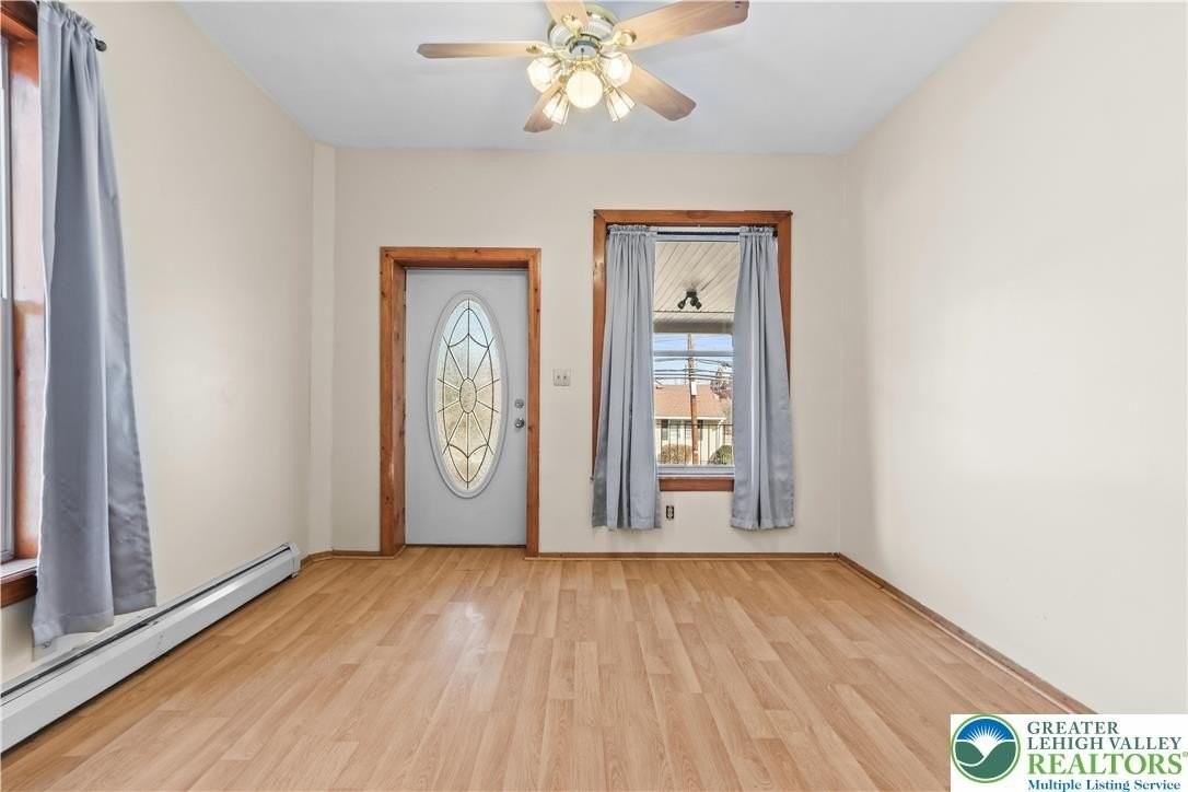 1312 E 4th St - Photo 4 of 24