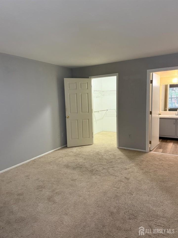 1005 Stony Brook Way - Photo 5 of 11