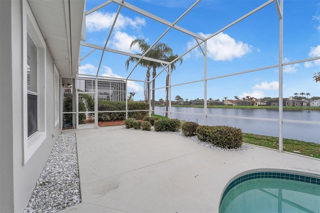 14631 Heathermere Ln - Photo 4 of 48