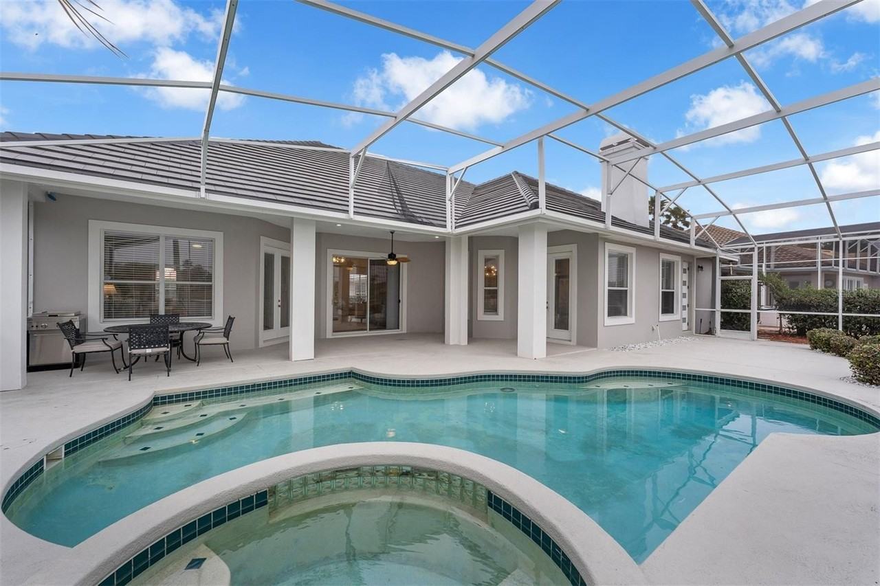 14631 Heathermere Ln - Photo 5 of 48