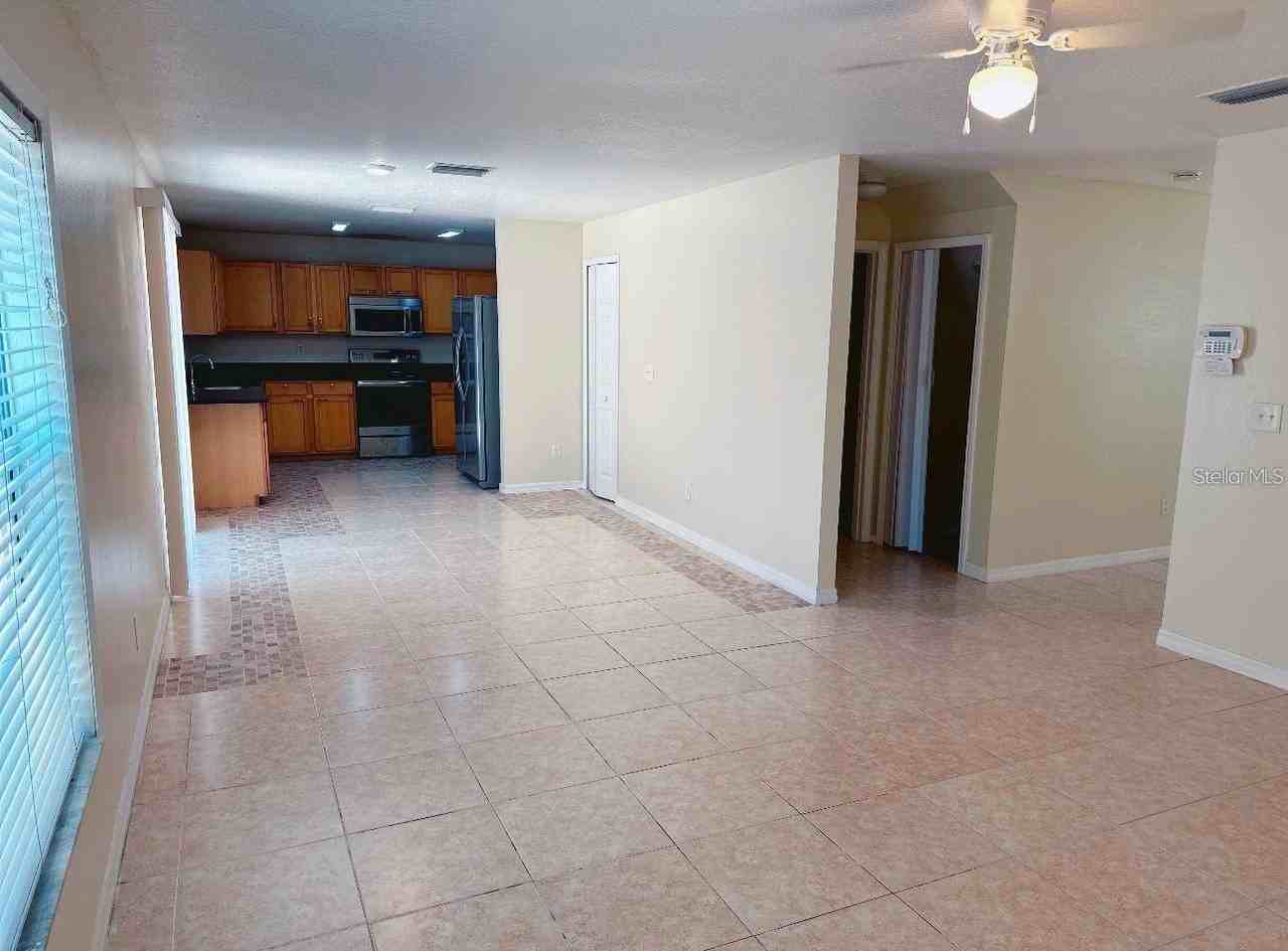 2013 Ashley Lakes Dr - Photo 2 of 6