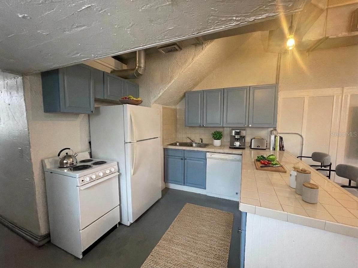 2305 W Texas Ave #7 - Photo 6 of 25