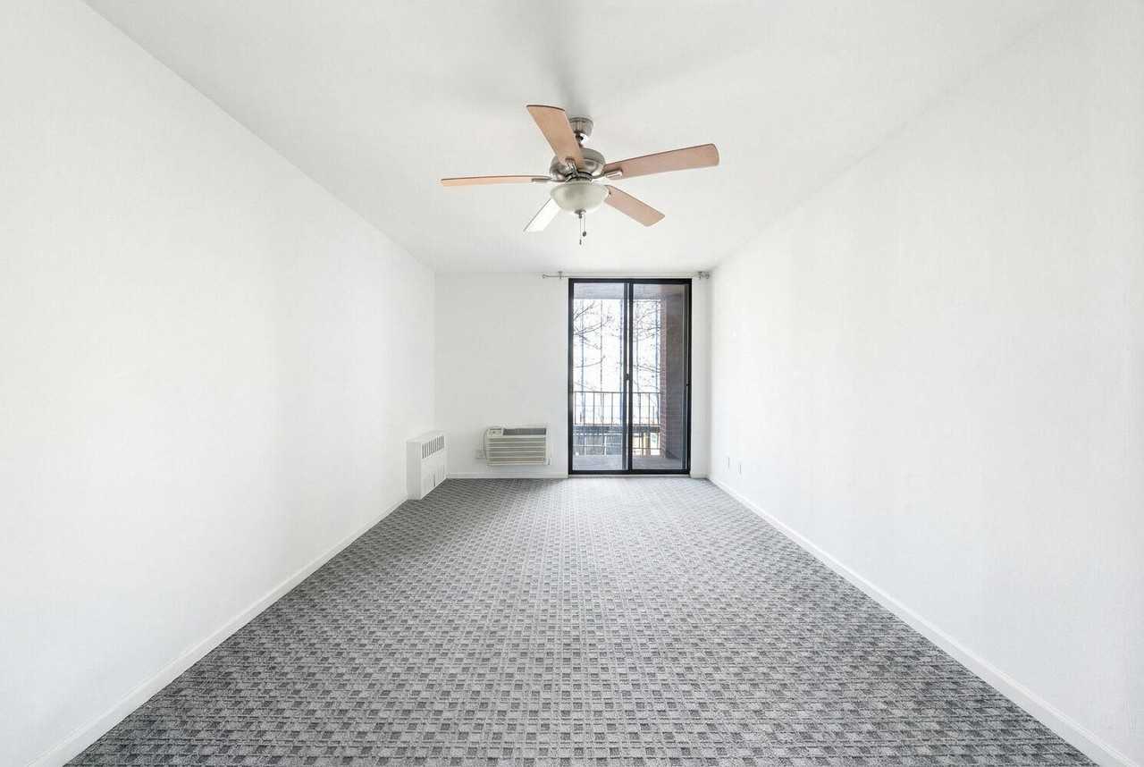 430 E 77th St Apt 3c - Photo 6 of 21