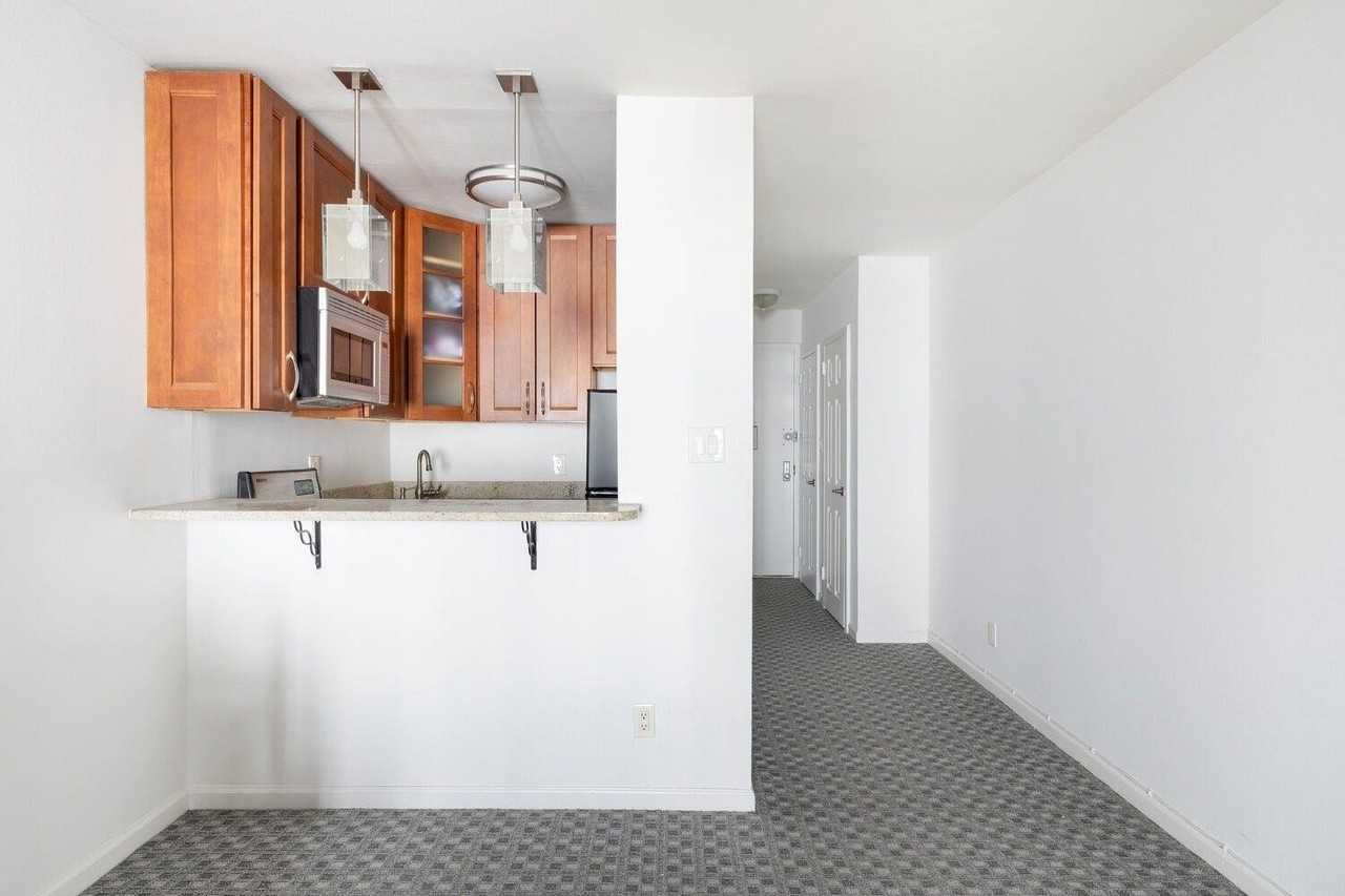 430 E 77th St Apt 3c - Photo 7 of 21