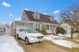 featured image of 926 Second Ave 2nd Fl