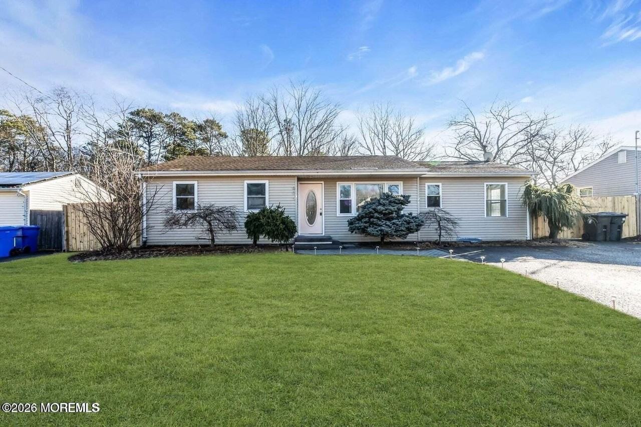 905 Harrison Rd - Photo 4 of 34