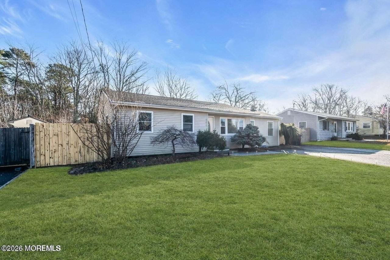 905 Harrison Rd - Photo 6 of 34