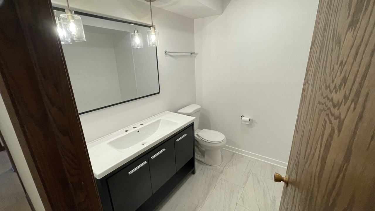 4532 Maple Ave Apt 4 - Photo 3 of 3