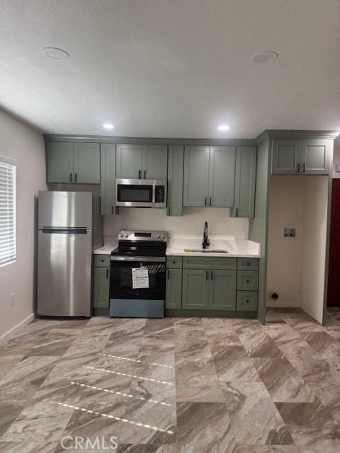 17298 Woodhill St #2 - Photo 5 of 21