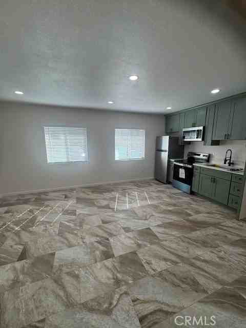 17298 Woodhill St #2 - Photo 6 of 21