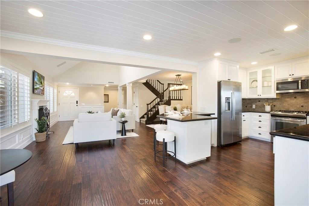 22631 Spring Lake Ln - Photo 6 of 26