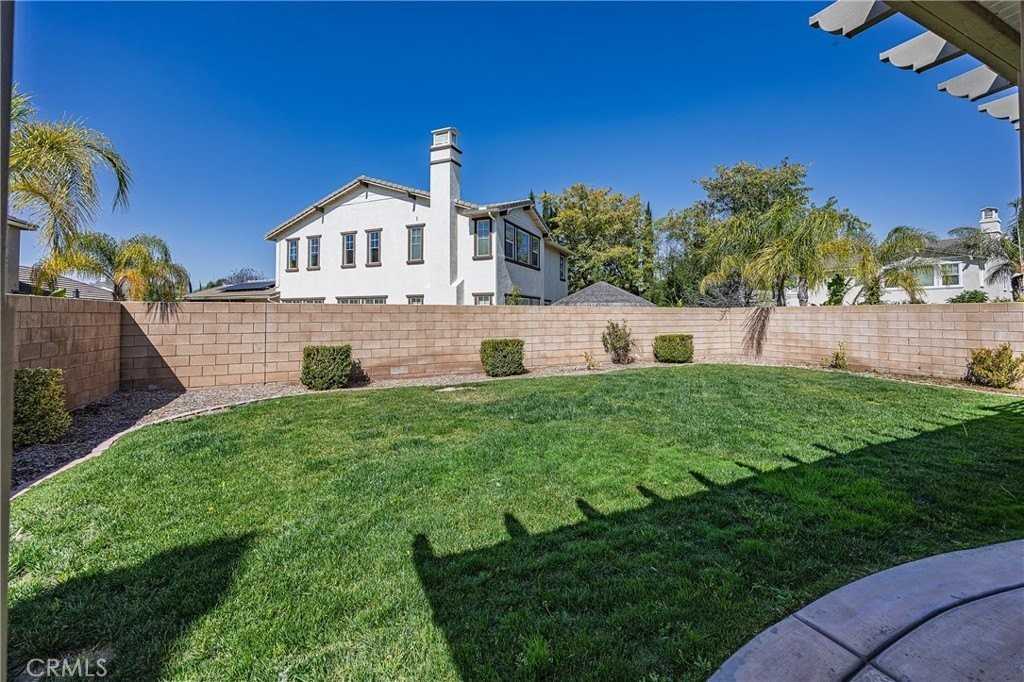 32056 Red Mountain Way - Photo 7 of 8