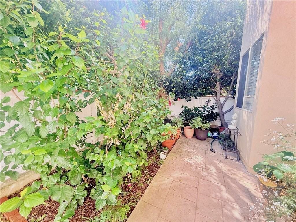 2413 Cabrillo Ave #C - Photo 2 of 17