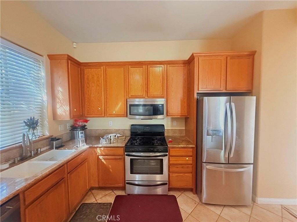 2413 Cabrillo Ave #C - Photo 6 of 17