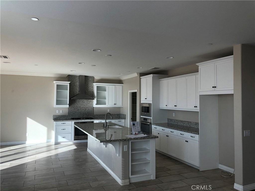 9789 La Vine Ct - Photo 2 of 9