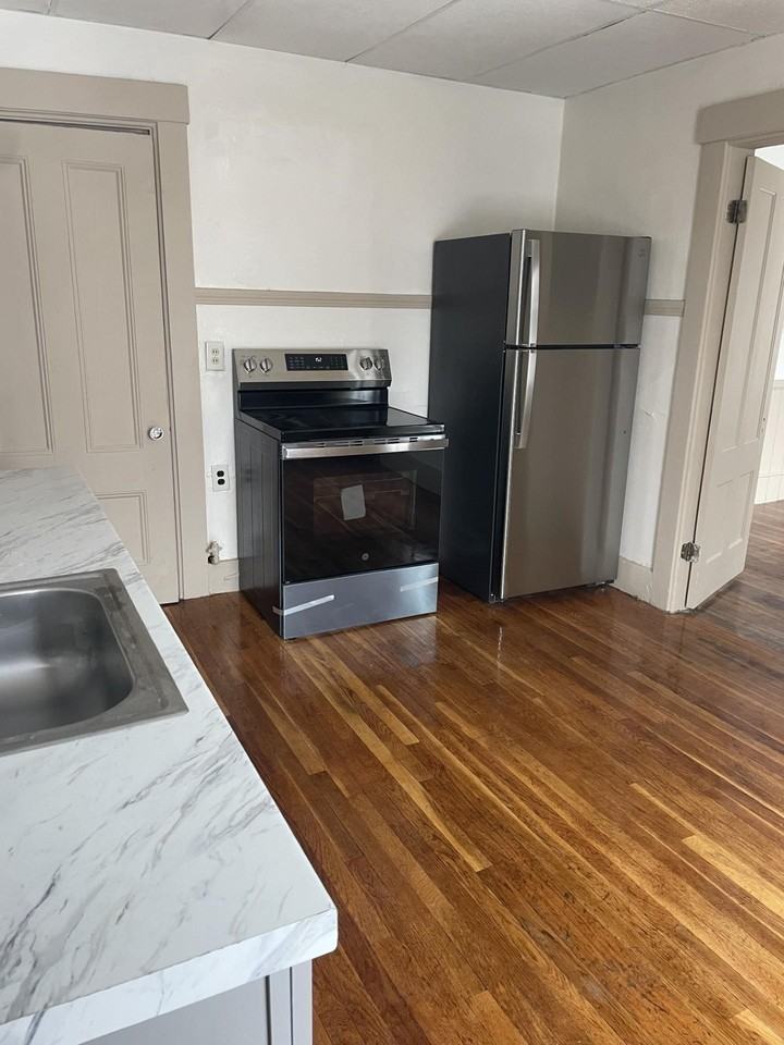 75B Belknap St - Photo 6 of 19