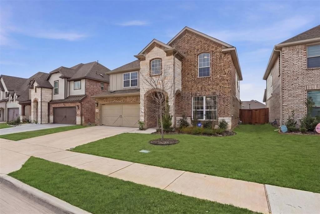 1216 Rosebay Dr - Photo 2 of 36