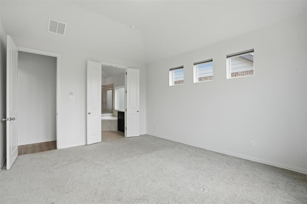 1216 Rosebay Dr - Photo 6 of 36