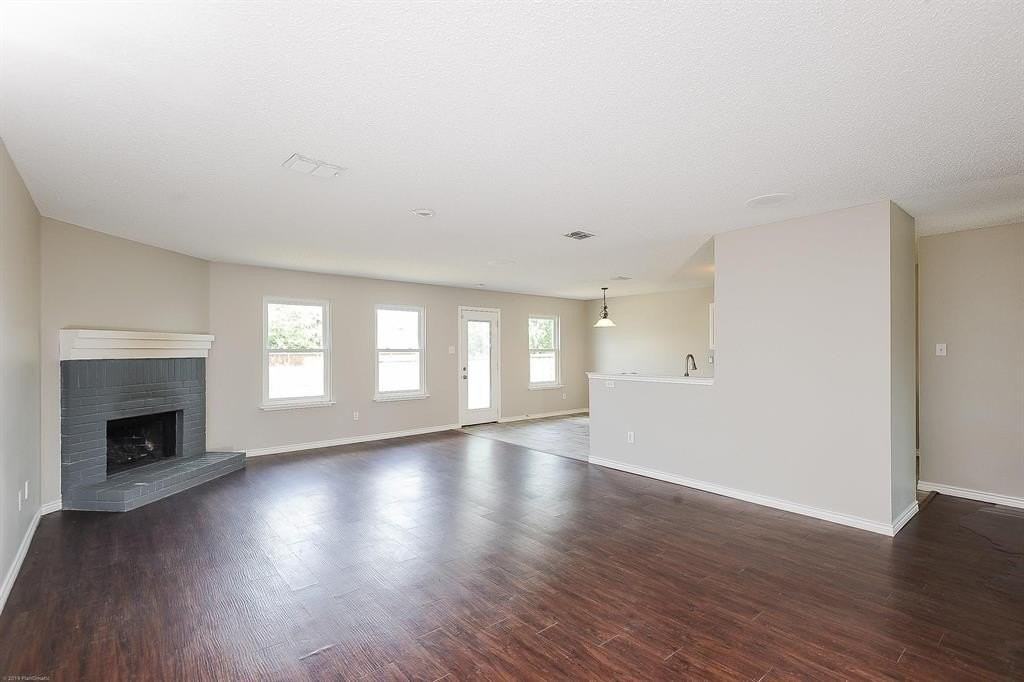 1416 Starpoint Ln - Photo 3 of 18