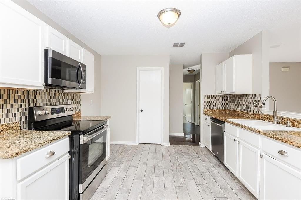 1416 Starpoint Ln - Photo 4 of 18