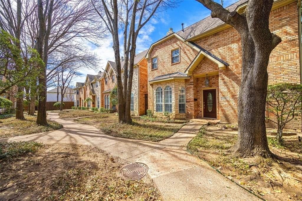 5856 Oram St - Photo 3 of 29