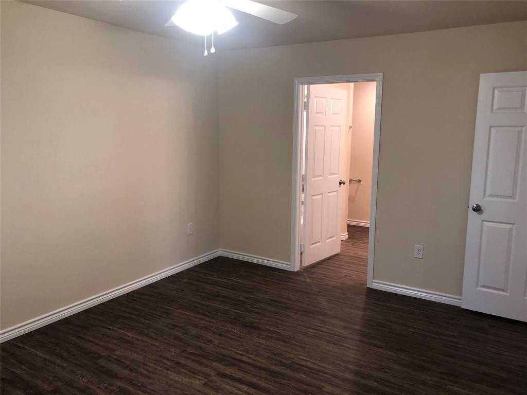 315 Water St - Photo 4 of 9