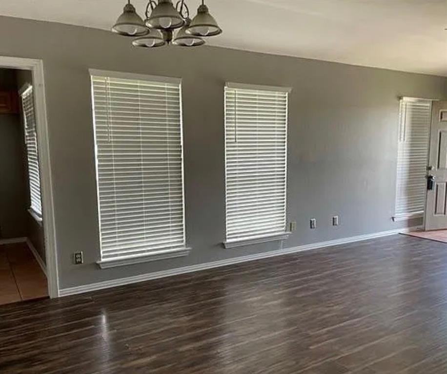 3117 Inglewood St - Photo 3 of 12