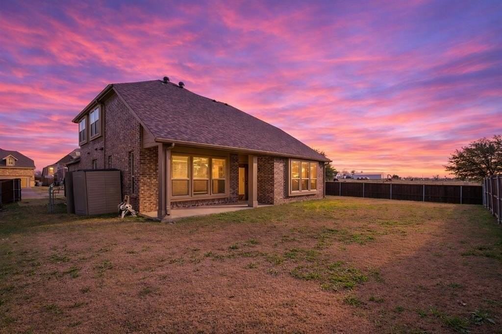 4201 Oak Bluff Rd - Photo 2 of 11