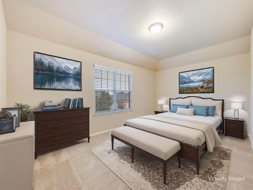 1117 Lake Meadow Ln - Photo 2 of 19