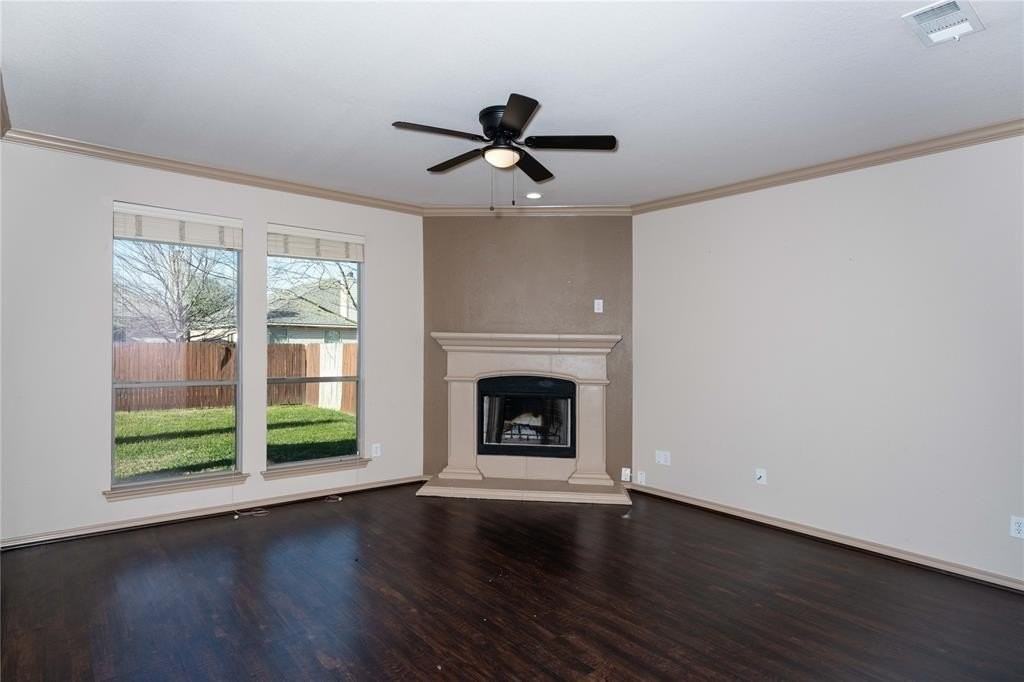 3224 Stonecrop Trl - Photo 6 of 15