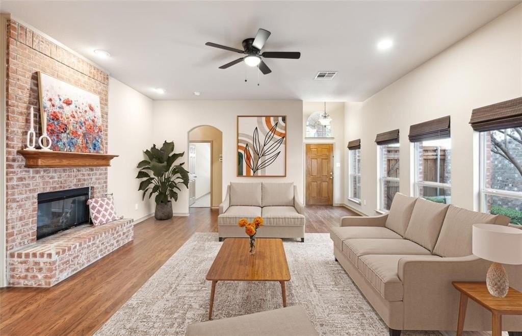 7586 Saint Stephens Sq - Photo 4 of 29