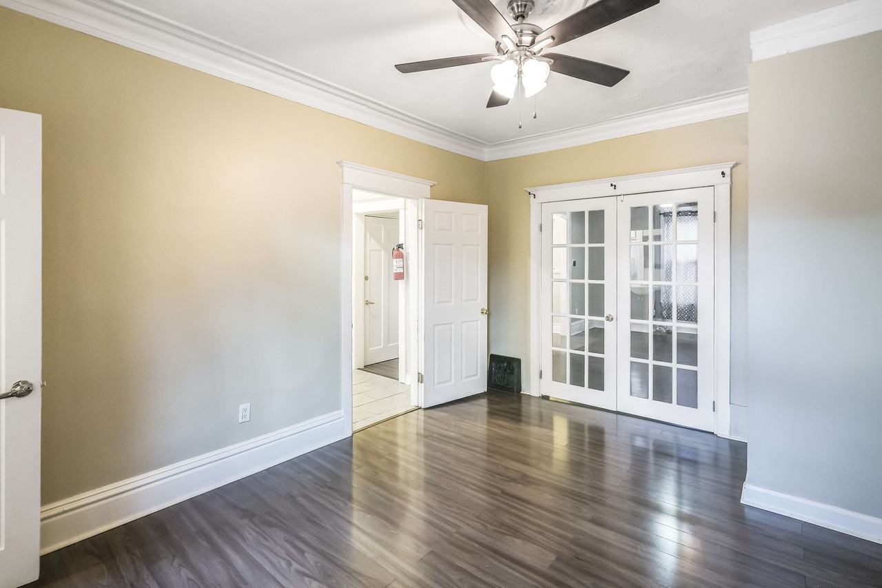 24 Holton Ave S - Photo 3 of 8