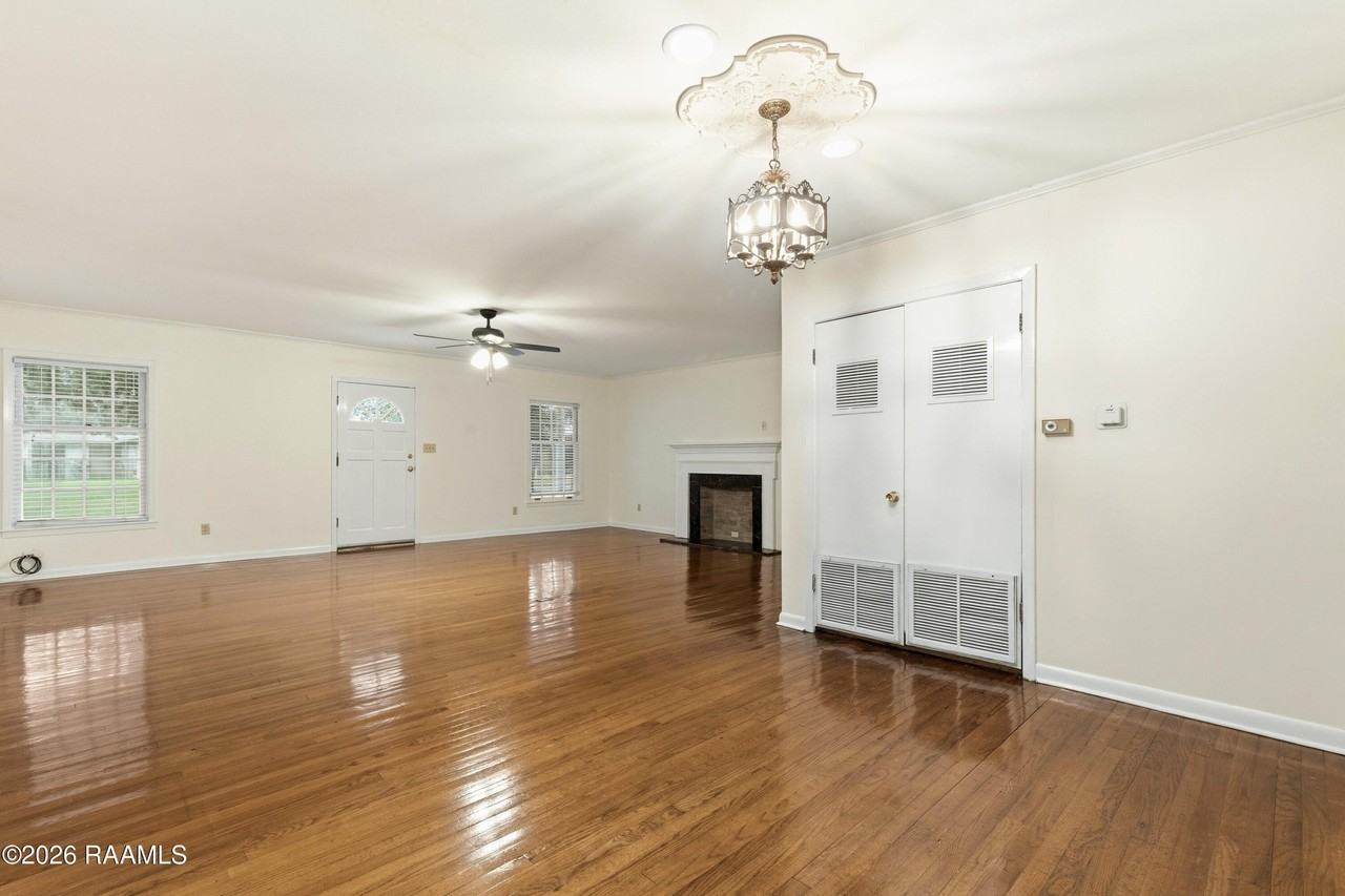 418 Marguerite Blvd - Photo 5 of 37