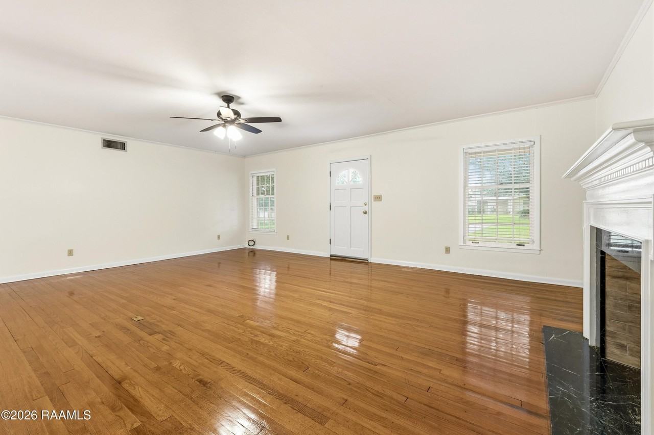 418 Marguerite Blvd - Photo 6 of 37