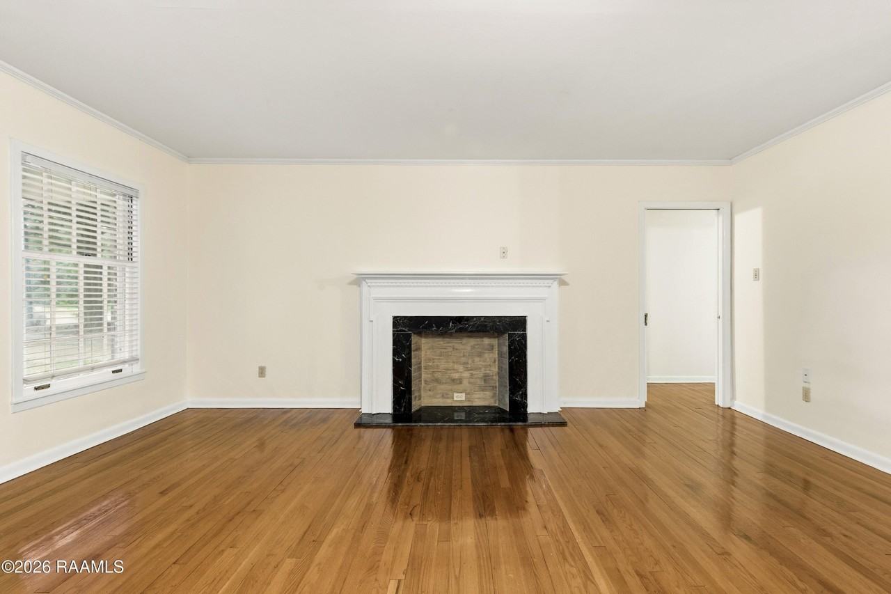 418 Marguerite Blvd - Photo 7 of 37