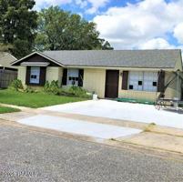 featured image of 121 Sorority Dr