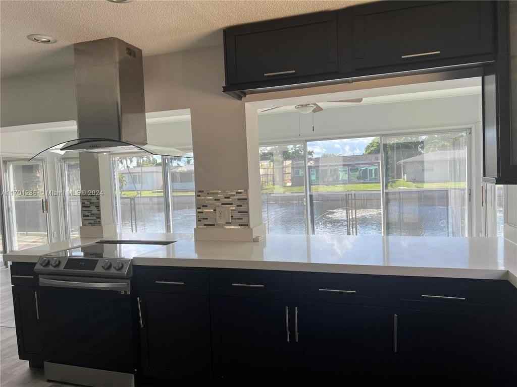 5909 Nw 67th Ave ##1 - Photo 3 of 10