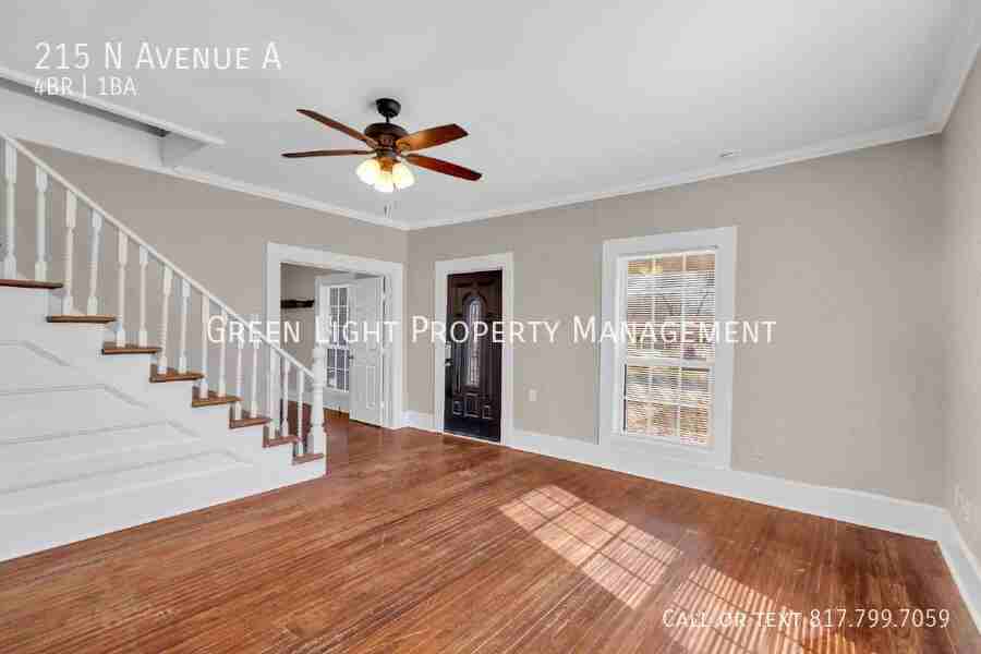 215 N Avenue A - Photo 5 of 24