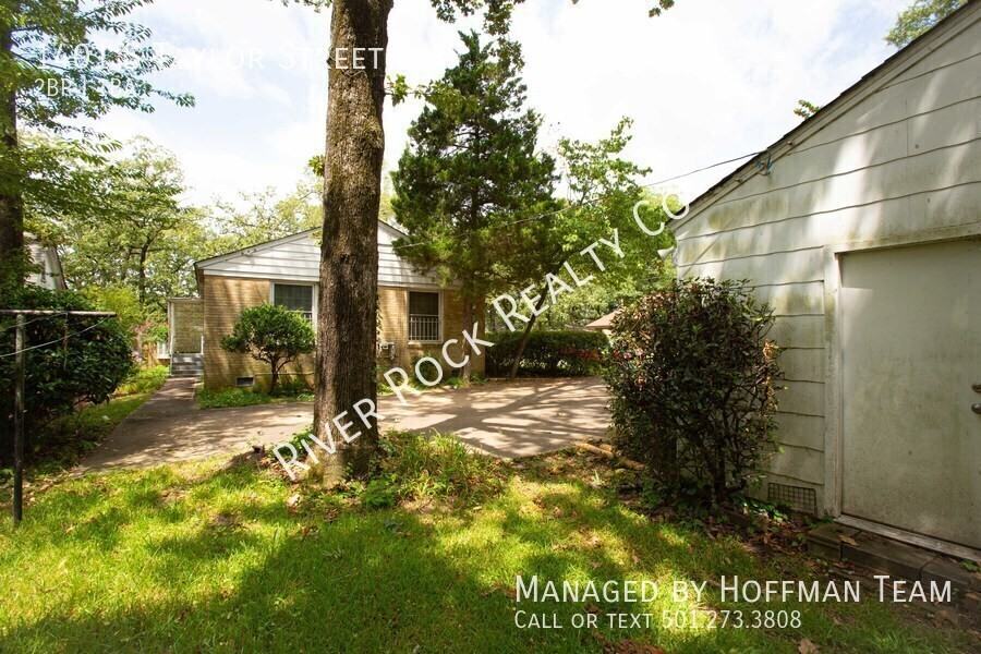 1401 S Taylor St - Photo 3 of 3