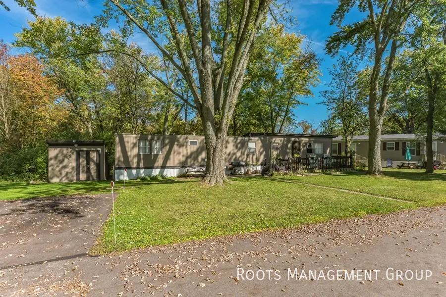 1520 Orange Rd #28 - Photo 4 of 11