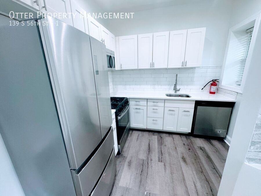 139 S 56th St #1 - Photo 5 of 38