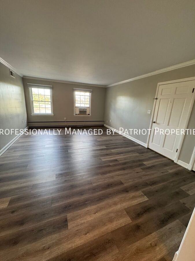 400 N Webb Ave #2 - Photo 2 of 10