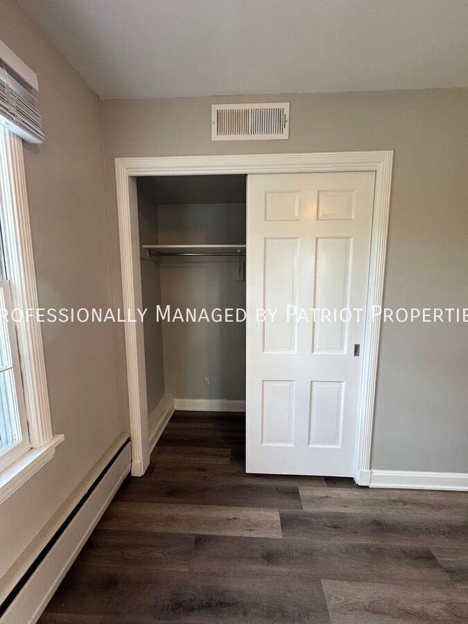 400 N Webb Ave #2 - Photo 4 of 10