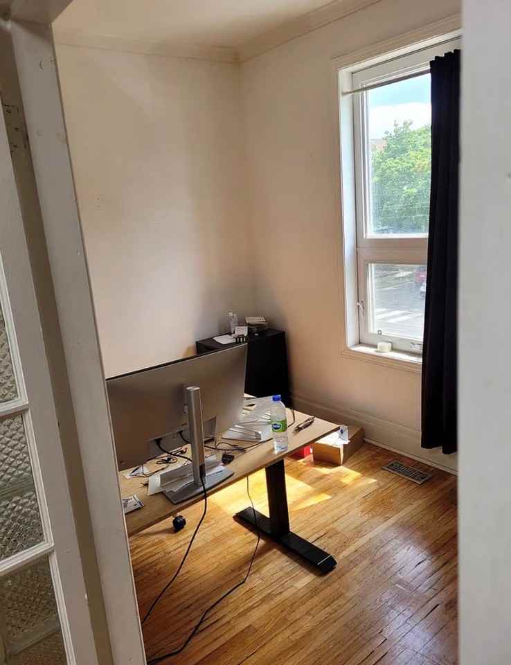 460 Markham Street - Photo 2 of 8