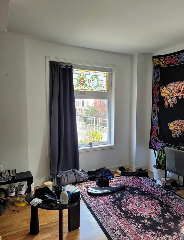 460 Markham Street - Photo 4 of 8