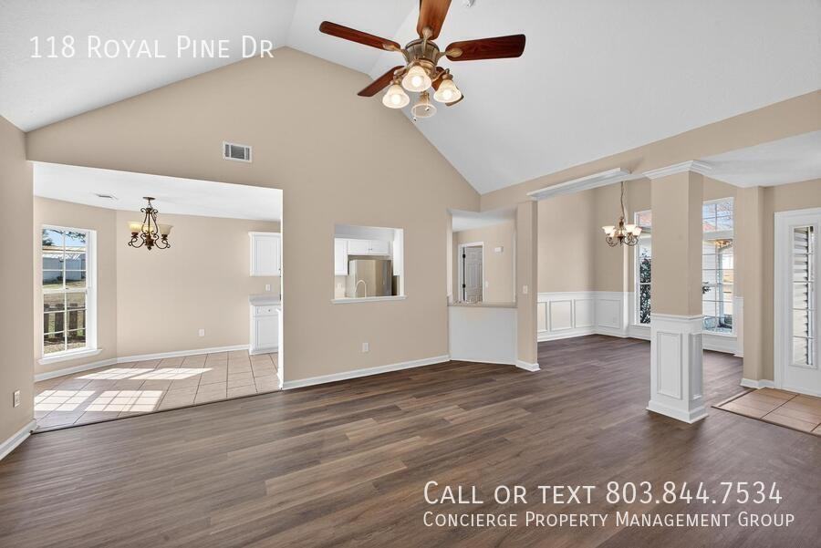 118 Royal Pine Dr - Photo 3 of 21