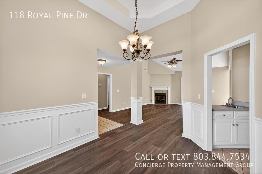 118 Royal Pine Dr - Photo 5 of 21