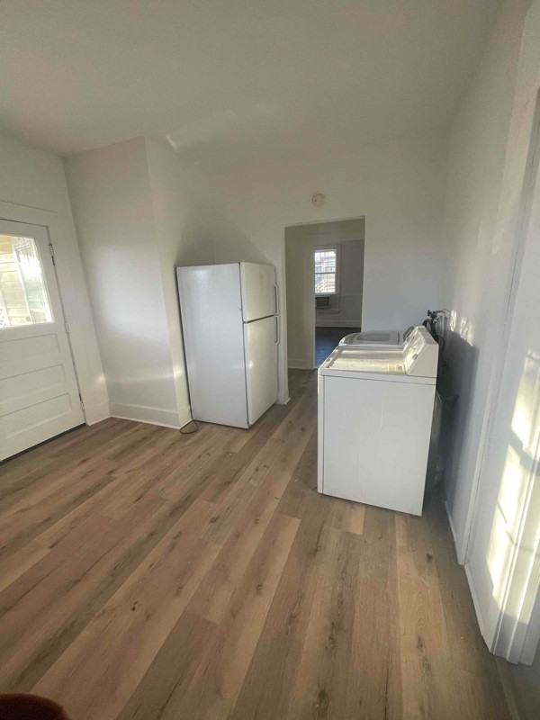 311 S Main St #A - Photo 6 of 8