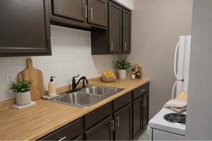 featured image of 2483 Montana Ave #6